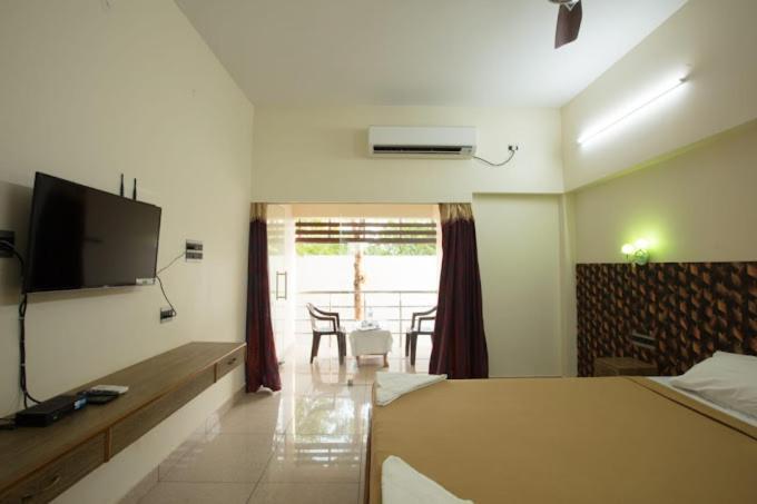 Thamarai Resort Puducherry Exterior foto